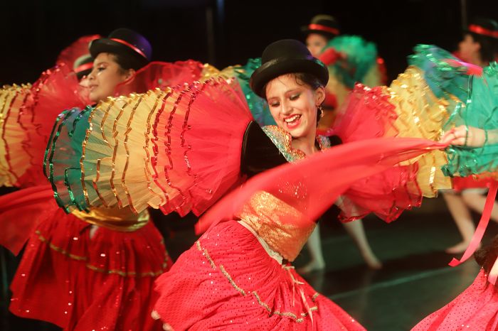 玻利維亞- 拉巴斯民俗舞團
