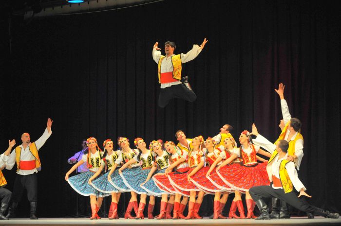 塞爾維亞塔利亞民俗舞蹈團